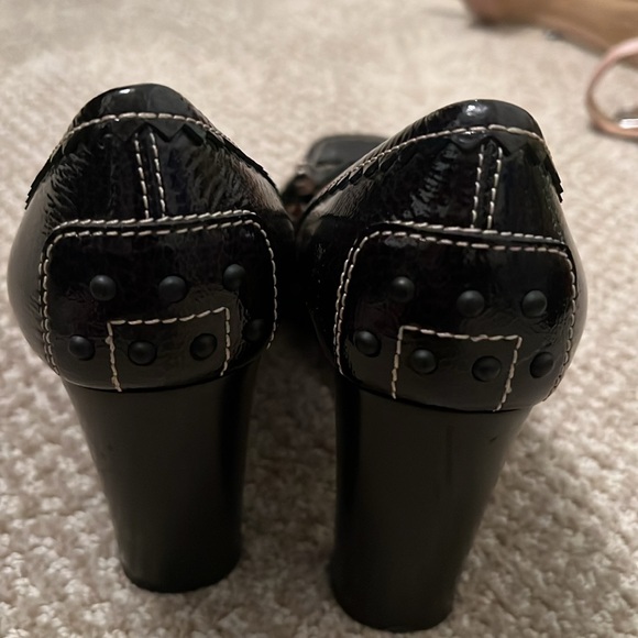 Tod’s Patent Black Leather Heels - 9.5 - Picture 4 of 5